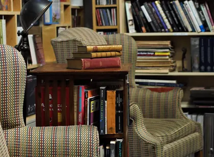 B Street Books, business photo 2