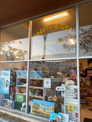 Togs For Dogs & Cats Too, business photo 3